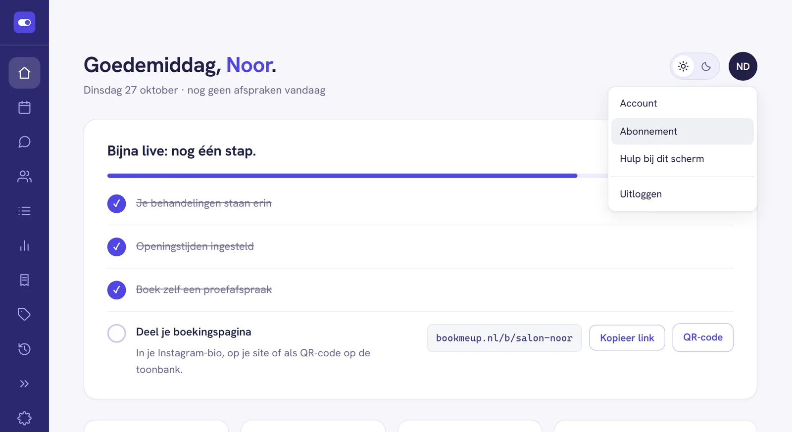 Het menu rechtsboven, opengeklapt, met de regels Account, Abonnement, Hulp bij dit scherm en Uitloggen